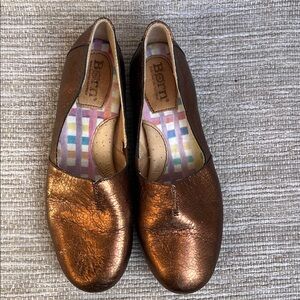 Born SEBRA Loafers Shoes Slip Ons Metallic Copper size 7.5